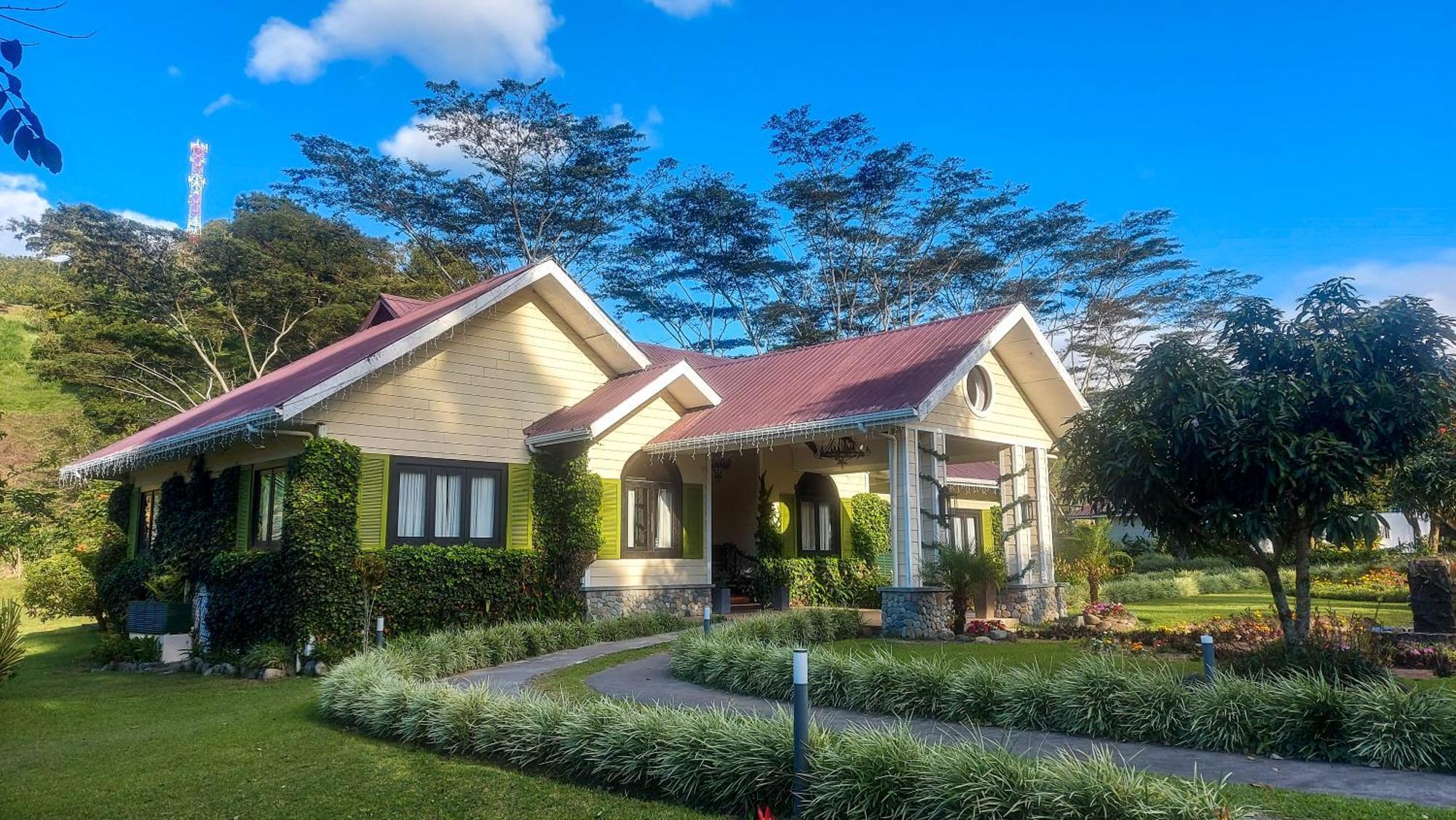 The Riverside Inn Бокете Экстерьер фото